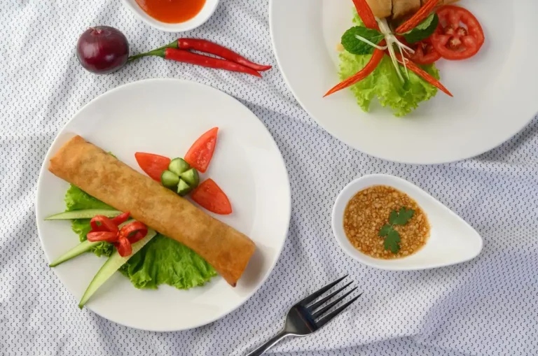 Best dipping sauce for egg rolls with sweet and sour, sriracha mayo, and hoisin-peanut options