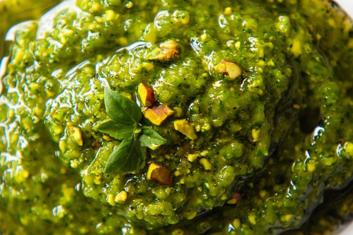 Creamy 5-Minute Pistachio Pesto Recipe
